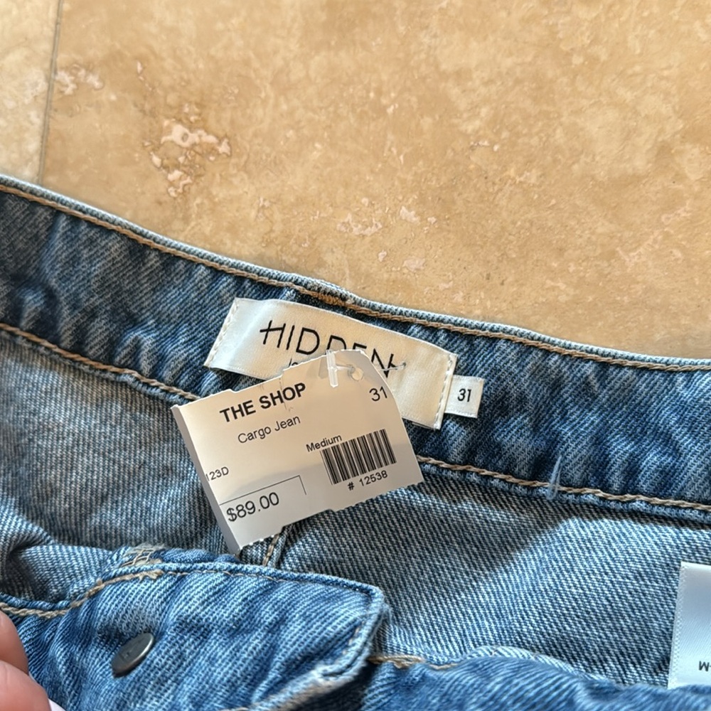 Hidden Jeans - Picture 2 of 5